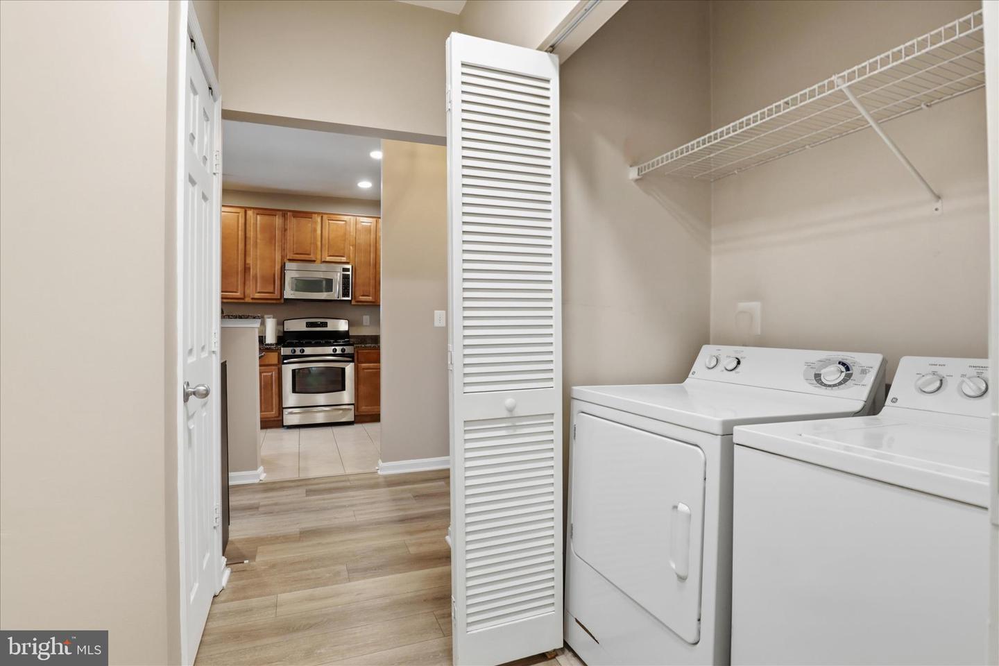 11379 ARISTOTLE DR #10-307, FAIRFAX, Virginia 22030, 2 Bedrooms Bedrooms, ,2 BathroomsBathrooms,Residential,For sale,11379 ARISTOTLE DR #10-307,VAFX2291922 MLS # VAFX2291922