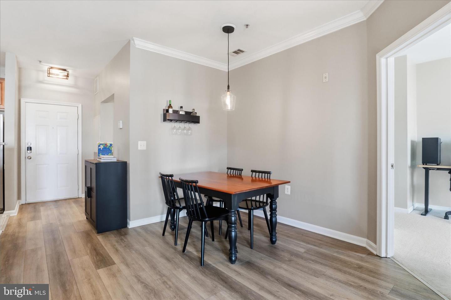 11379 ARISTOTLE DR #10-307, FAIRFAX, Virginia 22030, 2 Bedrooms Bedrooms, ,2 BathroomsBathrooms,Residential,For sale,11379 ARISTOTLE DR #10-307,VAFX2291922 MLS # VAFX2291922