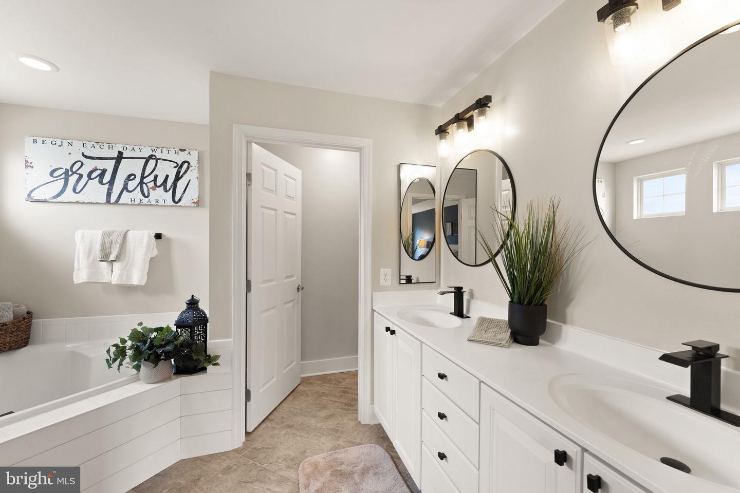 14213 SHARPSHINNED DR, GAINESVILLE, Virginia 20155, 4 Bedrooms Bedrooms, ,2 BathroomsBathrooms,Residential,For sale,14213 SHARPSHINNED DR,VAPW2112900 MLS # VAPW2112900