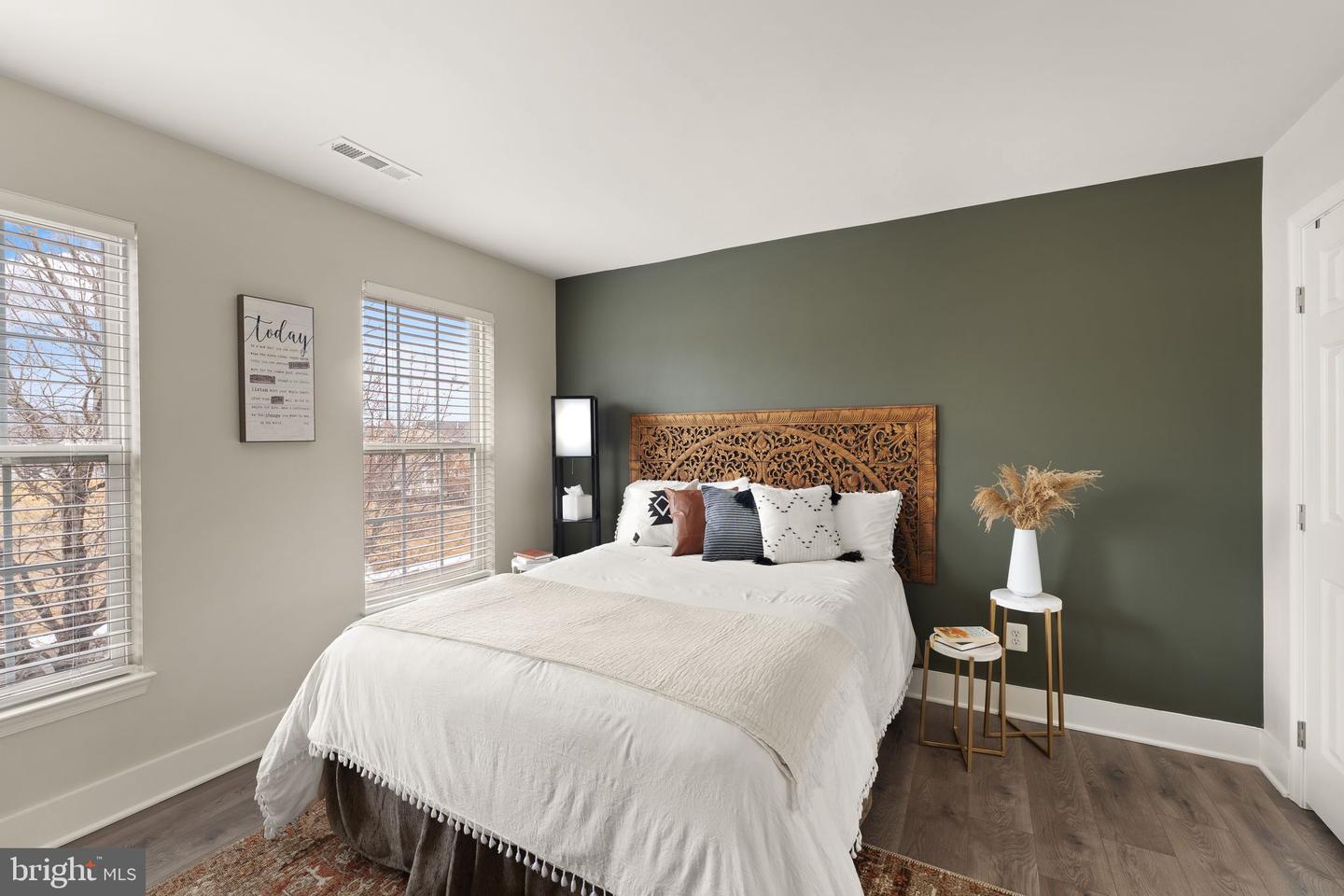 14213 SHARPSHINNED DR, GAINESVILLE, Virginia 20155, 4 Bedrooms Bedrooms, ,2 BathroomsBathrooms,Residential,For sale,14213 SHARPSHINNED DR,VAPW2112900 MLS # VAPW2112900