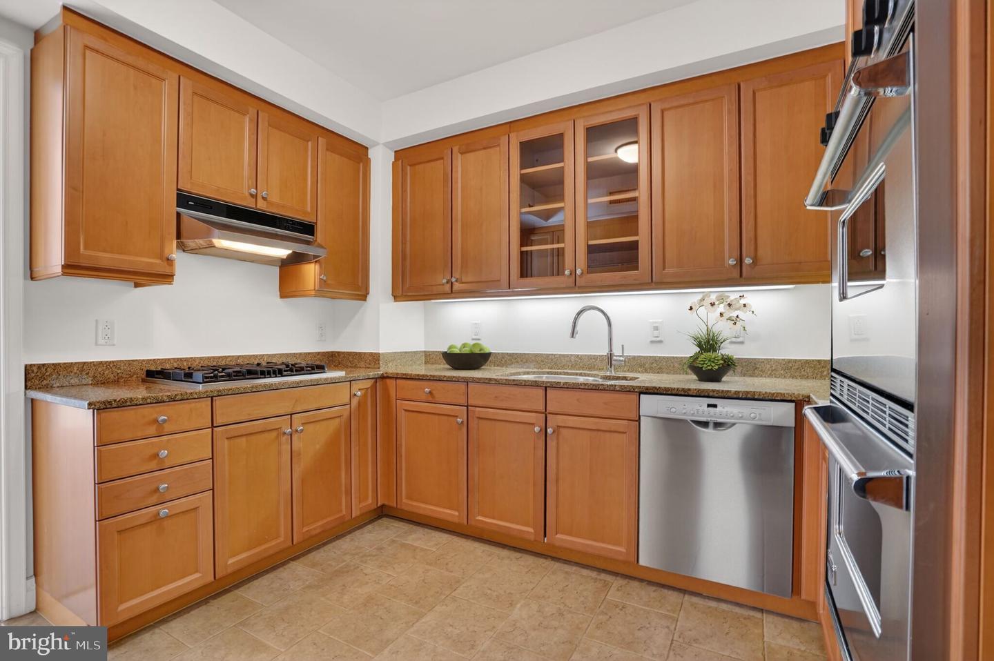 1155 23RD ST NW #5D, WASHINGTON, District Of Columbia 20037, 2 Bedrooms Bedrooms, ,2 BathroomsBathrooms,Residential,For sale,1155 23RD ST NW #5D,DCDC2247098 MLS # DCDC2247098 1155 23RD ST NW #5D, WASHINGTON, District Of Columbia 20037, 2 Bedrooms Bedrooms, ,2 BathroomsBathrooms,Residential,For sale,1155 23RD ST NW #5D,DCDC2247098 MLS # DCDC2247098