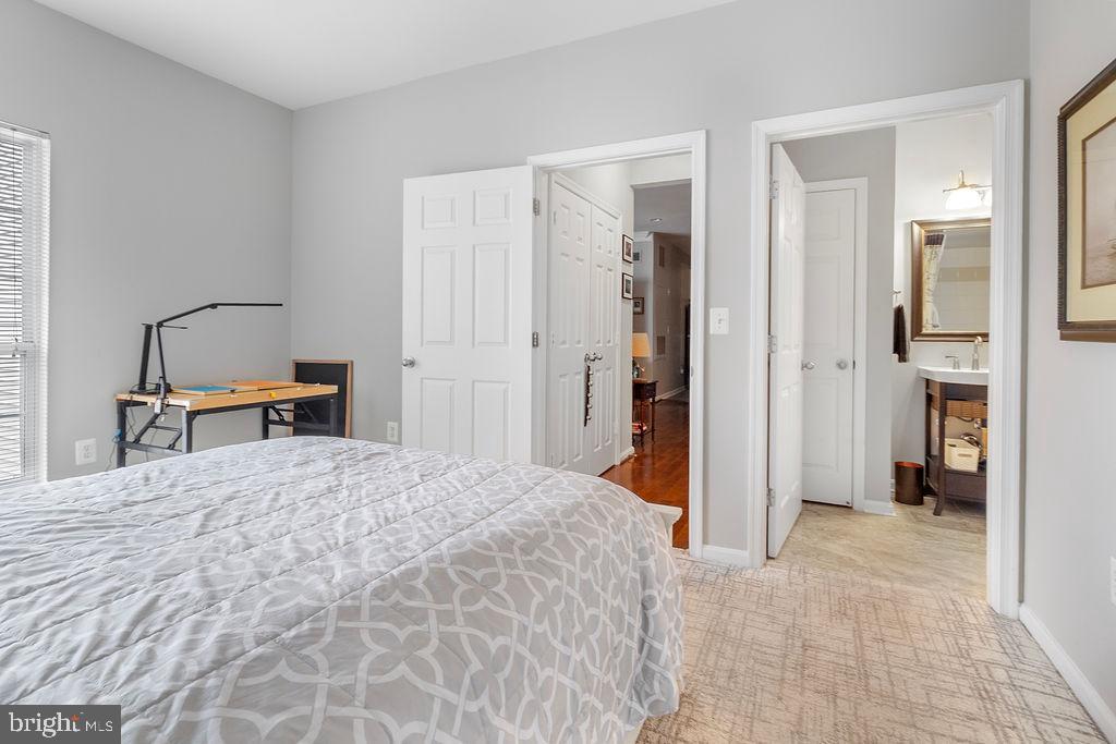 4862 EISENHOWER AVE #367, ALEXANDRIA, Virginia 22304, 2 Bedrooms Bedrooms, 3 Rooms Rooms,2 BathroomsBathrooms,Residential,For sale,4862 EISENHOWER AVE #367,VAAX2054346 MLS # VAAX2054346