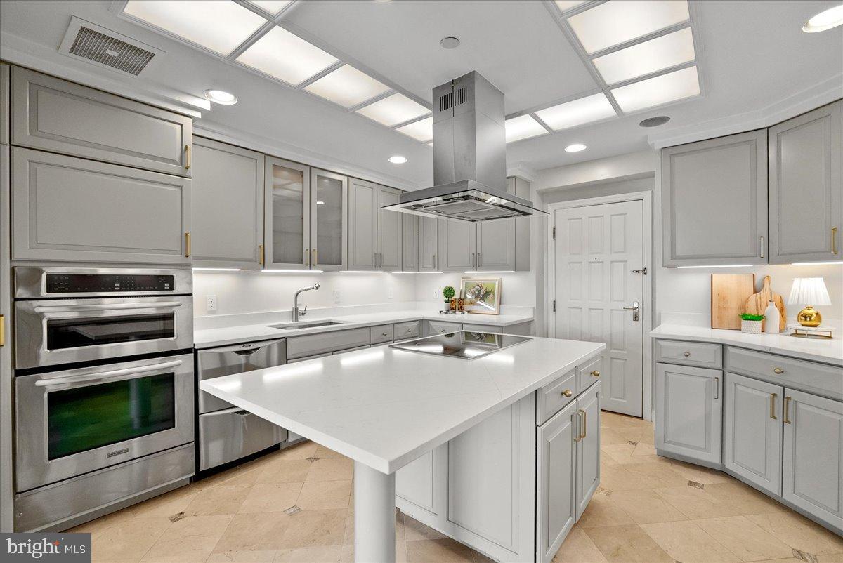 1530 KEY BLVD #1310, #1311, ARLINGTON, Virginia 22209, 3 Bedrooms Bedrooms, 8 Rooms Rooms,4 BathroomsBathrooms,Residential,For sale,1530 KEY BLVD #1310, #1311,VAAR2069124 MLS # VAAR2069124