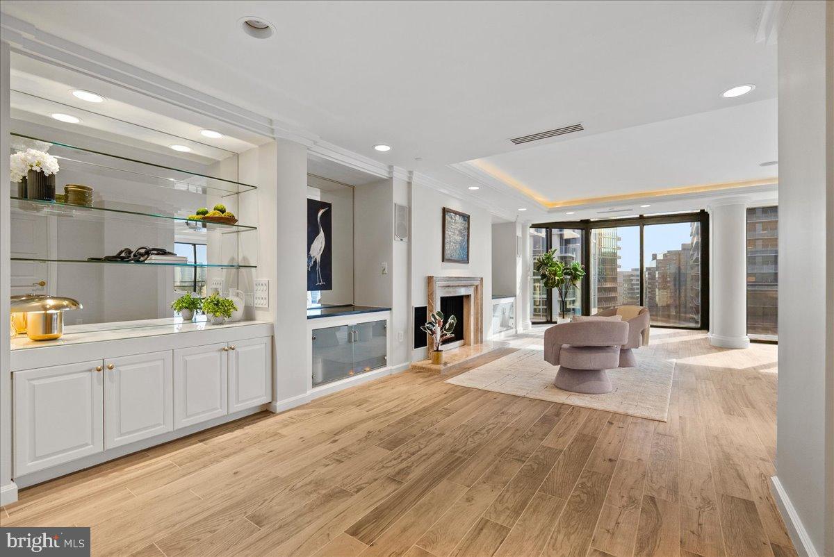 1530 KEY BLVD #1310, #1311, ARLINGTON, Virginia 22209, 3 Bedrooms Bedrooms, 8 Rooms Rooms,4 BathroomsBathrooms,Residential,For sale,1530 KEY BLVD #1310, #1311,VAAR2069124 MLS # VAAR2069124