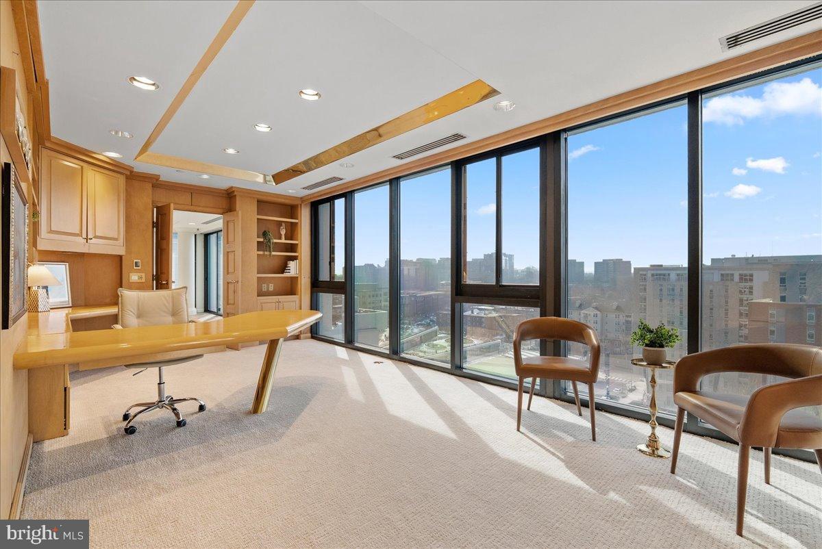 1530 KEY BLVD #1310, #1311, ARLINGTON, Virginia 22209, 3 Bedrooms Bedrooms, 8 Rooms Rooms,4 BathroomsBathrooms,Residential,For sale,1530 KEY BLVD #1310, #1311,VAAR2069124 MLS # VAAR2069124