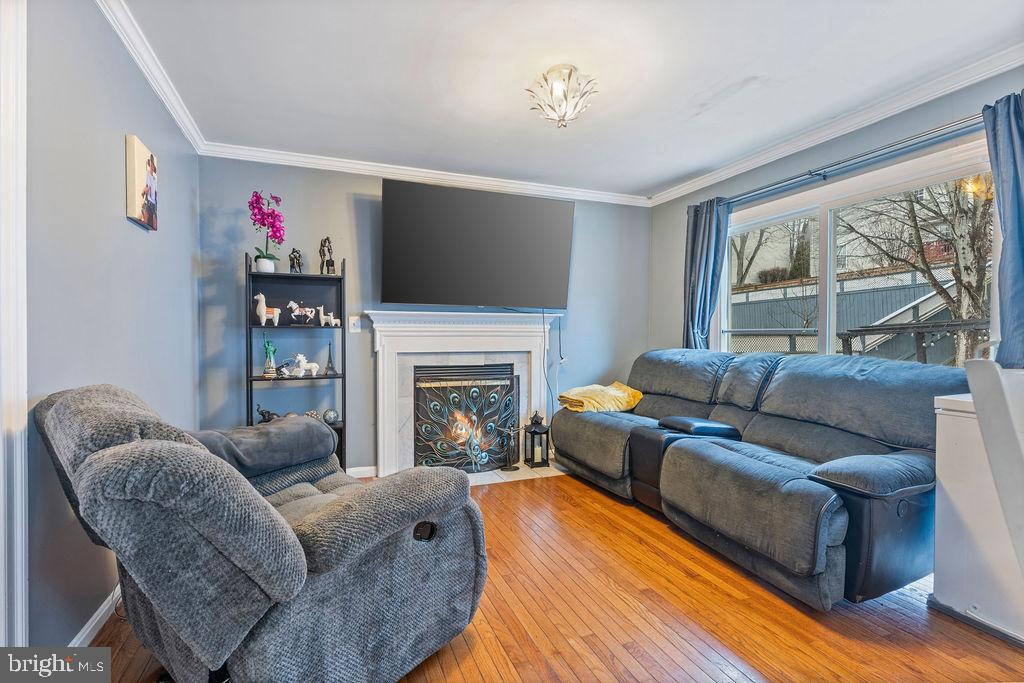 5362 MANSFIELD CT, WOODBRIDGE, Virginia 22193, 4 Bedrooms Bedrooms, ,3 BathroomsBathrooms,Residential,For sale,5362 MANSFIELD CT,VAPW2113010 MLS # VAPW2113010