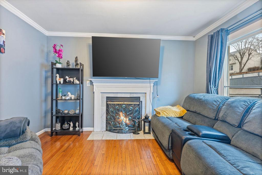 5362 MANSFIELD CT, WOODBRIDGE, Virginia 22193, 4 Bedrooms Bedrooms, ,3 BathroomsBathrooms,Residential,For sale,5362 MANSFIELD CT,VAPW2113010 MLS # VAPW2113010