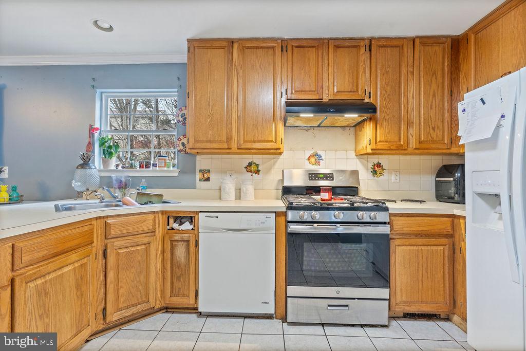 5362 MANSFIELD CT, WOODBRIDGE, Virginia 22193, 4 Bedrooms Bedrooms, ,3 BathroomsBathrooms,Residential,For sale,5362 MANSFIELD CT,VAPW2113010 MLS # VAPW2113010