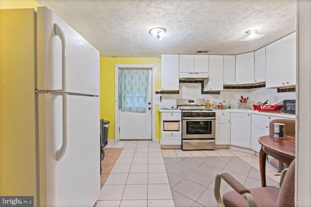 5362 MANSFIELD CT, WOODBRIDGE, Virginia 22193, 4 Bedrooms Bedrooms, ,3 BathroomsBathrooms,Residential,For sale,5362 MANSFIELD CT,VAPW2113010 MLS # VAPW2113010