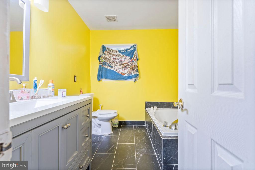 5362 MANSFIELD CT, WOODBRIDGE, Virginia 22193, 4 Bedrooms Bedrooms, ,3 BathroomsBathrooms,Residential,For sale,5362 MANSFIELD CT,VAPW2113010 MLS # VAPW2113010