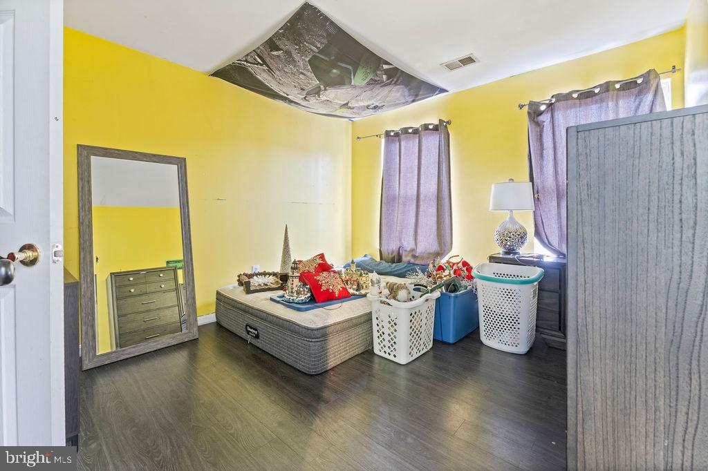 5362 MANSFIELD CT, WOODBRIDGE, Virginia 22193, 4 Bedrooms Bedrooms, ,3 BathroomsBathrooms,Residential,For sale,5362 MANSFIELD CT,VAPW2113010 MLS # VAPW2113010