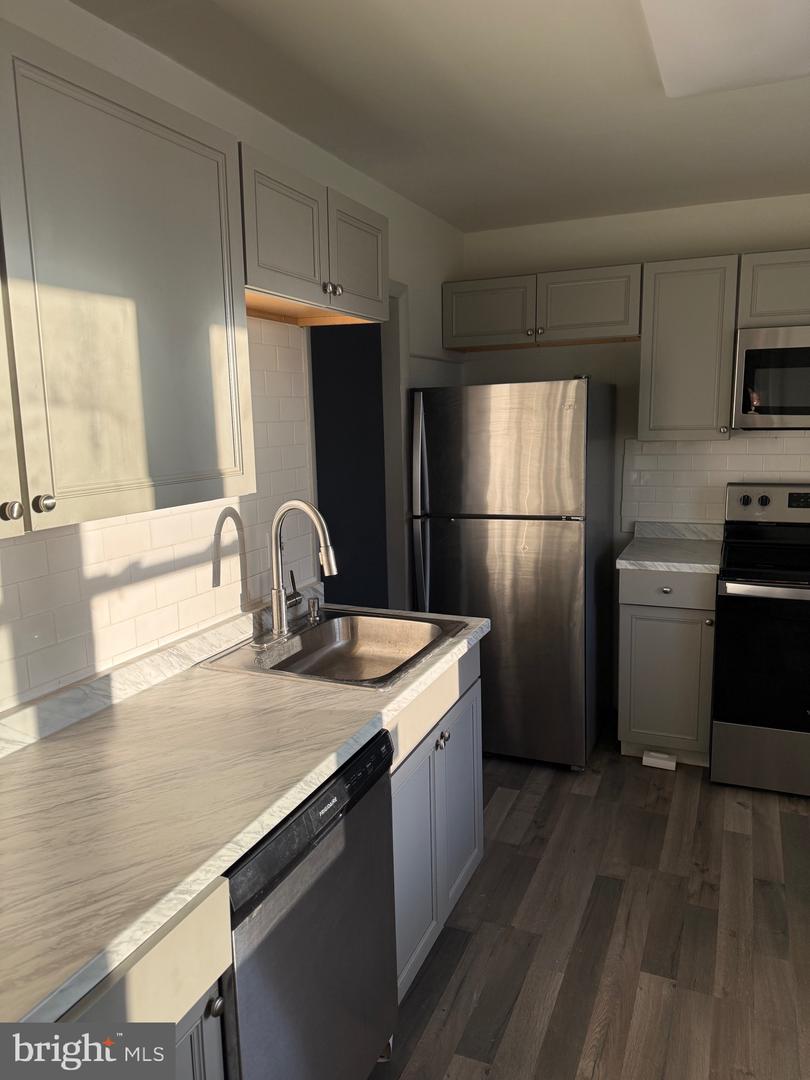 28 WAYSIDE CT, STAFFORD, Virginia 22554, 3 Bedrooms Bedrooms, ,3 BathroomsBathrooms,Residential,For sale,28 WAYSIDE CT,VAST2046362 MLS # VAST2046362