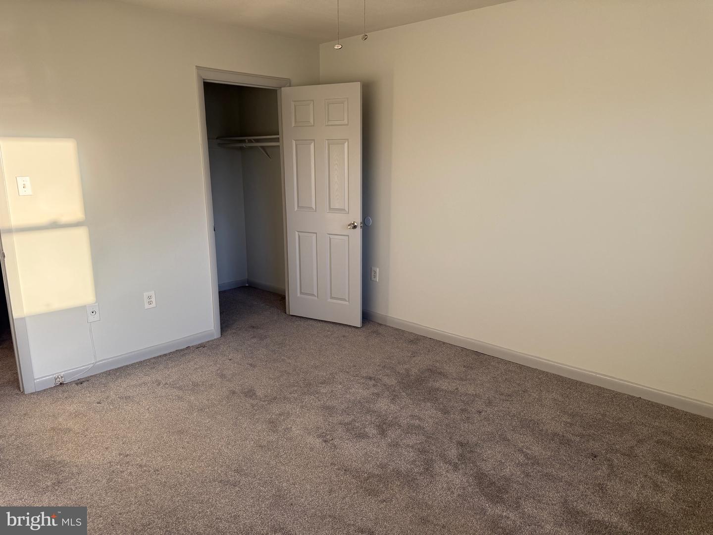 28 WAYSIDE CT, STAFFORD, Virginia 22554, 3 Bedrooms Bedrooms, ,3 BathroomsBathrooms,Residential,For sale,28 WAYSIDE CT,VAST2046362 MLS # VAST2046362