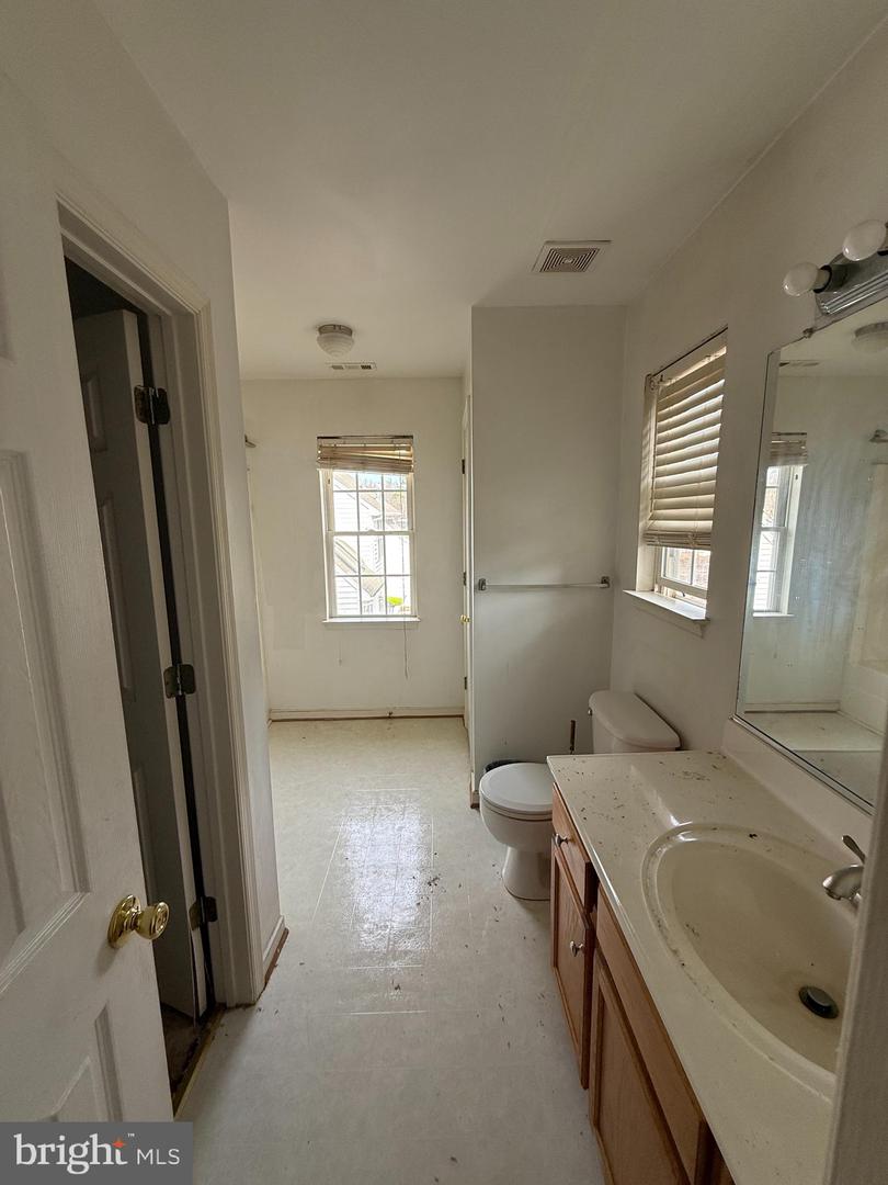 1709 ASHCLIFF WAY, HENRICO, Virginia 23228, 3 Bedrooms Bedrooms, ,2 BathroomsBathrooms,Residential,For sale,1709 ASHCLIFF WAY,VAHN2001166 MLS # VAHN2001166 1709 ASHCLIFF WAY, HENRICO, Virginia 23228, 3 Bedrooms Bedrooms, ,2 BathroomsBathrooms,Residential,For sale,1709 ASHCLIFF WAY,VAHN2001166 MLS # VAHN2001166