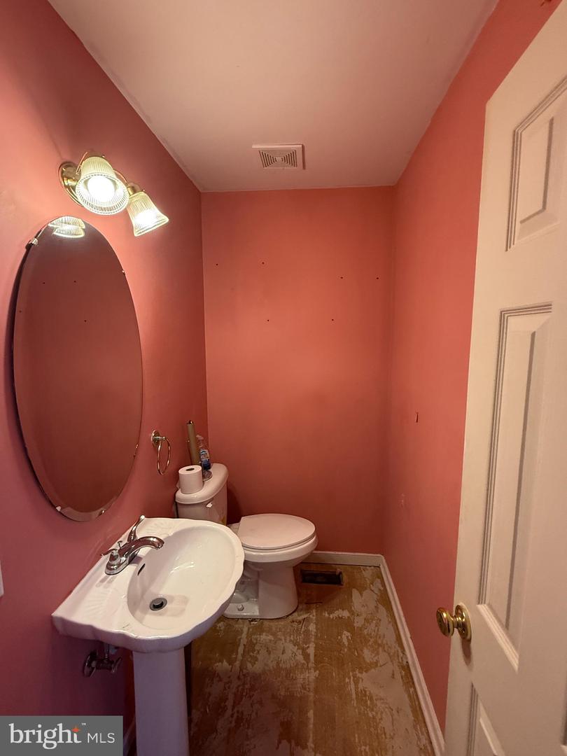 1709 ASHCLIFF WAY, HENRICO, Virginia 23228, 3 Bedrooms Bedrooms, ,2 BathroomsBathrooms,Residential,For sale,1709 ASHCLIFF WAY,VAHN2001166 MLS # VAHN2001166 1709 ASHCLIFF WAY, HENRICO, Virginia 23228, 3 Bedrooms Bedrooms, ,2 BathroomsBathrooms,Residential,For sale,1709 ASHCLIFF WAY,VAHN2001166 MLS # VAHN2001166