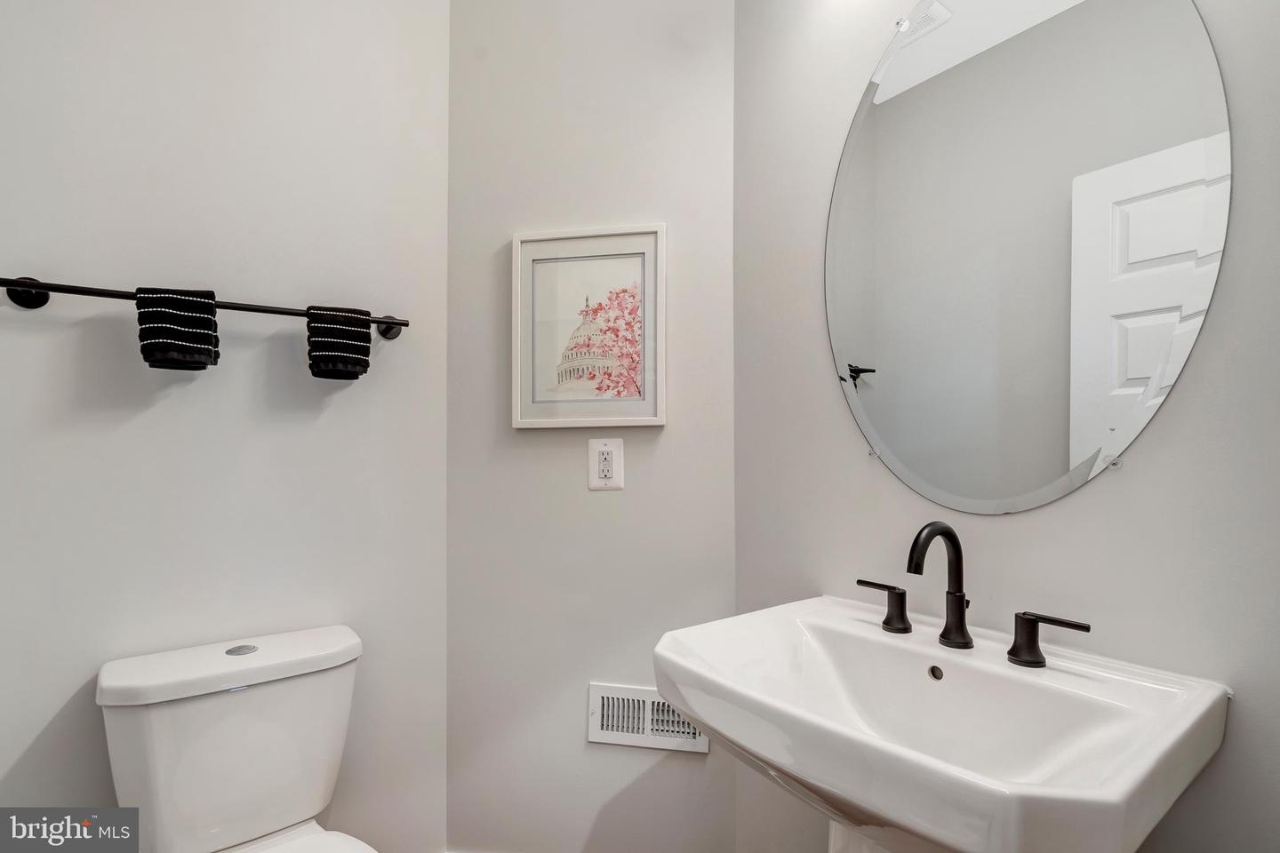 406 BROOKLAND GROVE DR NE, WASHINGTON, District Of Columbia 20017, 4 Bedrooms Bedrooms, ,3 BathroomsBathrooms,Residential,For sale,406 BROOKLAND GROVE DR NE,DCDC2247298 MLS # DCDC2247298 406 BROOKLAND GROVE DR NE, WASHINGTON, District Of Columbia 20017, 4 Bedrooms Bedrooms, ,3 BathroomsBathrooms,Residential,For sale,406 BROOKLAND GROVE DR NE,DCDC2247298 MLS # DCDC2247298