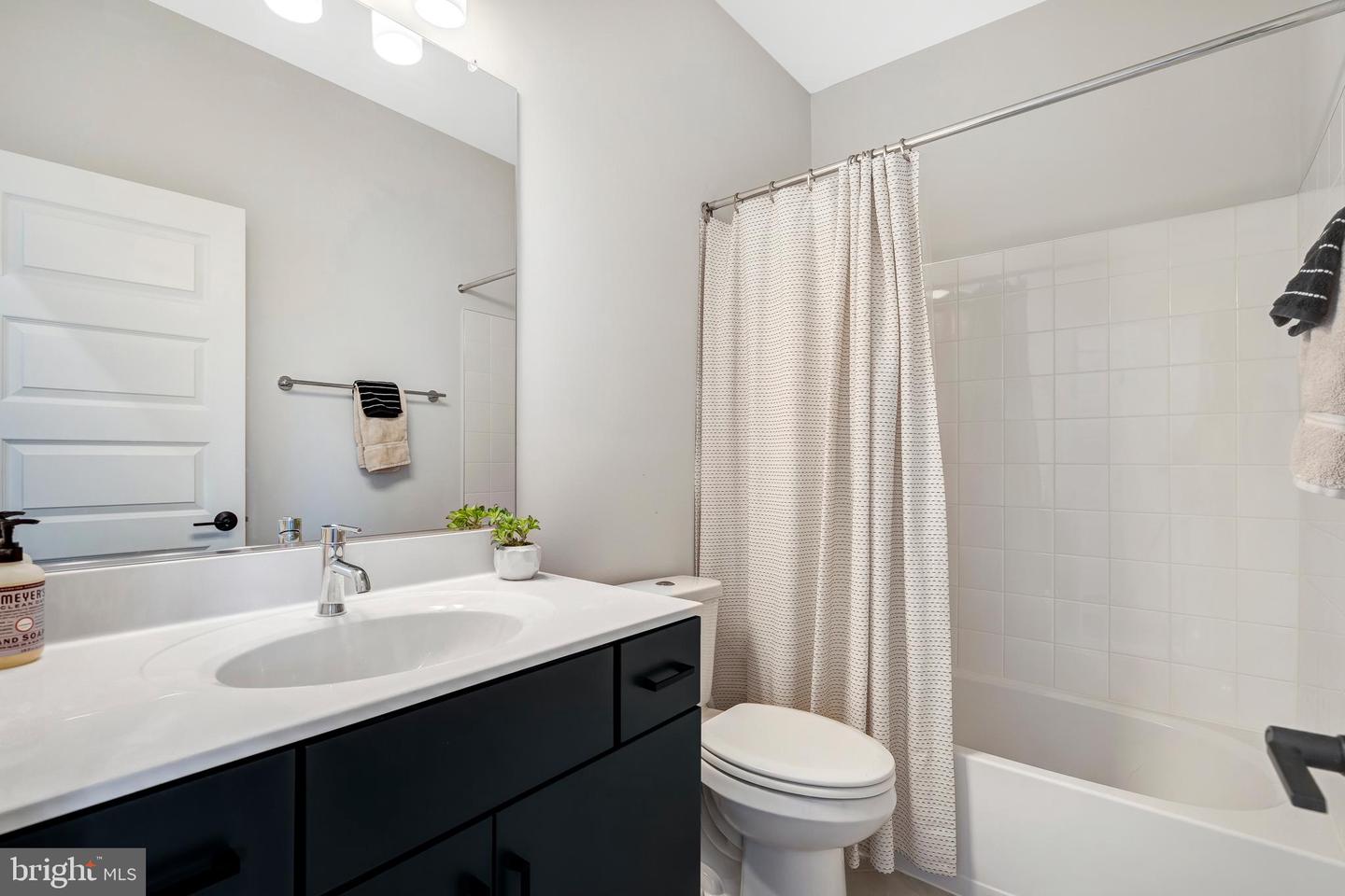 406 BROOKLAND GROVE DR NE, WASHINGTON, District Of Columbia 20017, 4 Bedrooms Bedrooms, ,3 BathroomsBathrooms,Residential,For sale,406 BROOKLAND GROVE DR NE,DCDC2247298 MLS # DCDC2247298 406 BROOKLAND GROVE DR NE, WASHINGTON, District Of Columbia 20017, 4 Bedrooms Bedrooms, ,3 BathroomsBathrooms,Residential,For sale,406 BROOKLAND GROVE DR NE,DCDC2247298 MLS # DCDC2247298