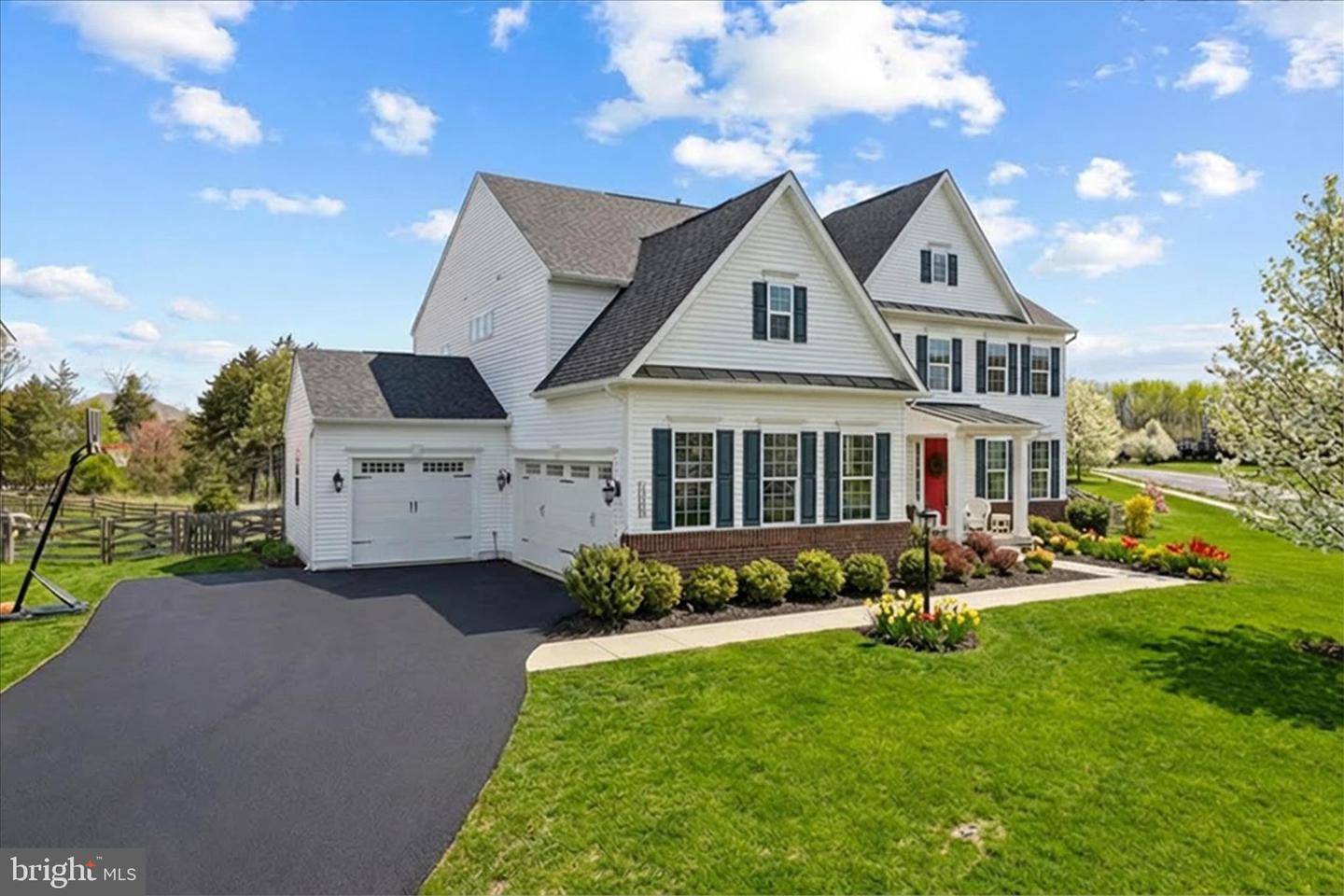 15602 CALUM CT, HAYMARKET, Virginia 20169, 5 Bedrooms Bedrooms, ,4 BathroomsBathrooms,Residential,For sale,15602 CALUM CT,VAPW2113084 MLS # VAPW2113084 15602 CALUM CT, HAYMARKET, Virginia 20169, 5 Bedrooms Bedrooms, ,4 BathroomsBathrooms,Residential,For sale,15602 CALUM CT,VAPW2113084 MLS # VAPW2113084