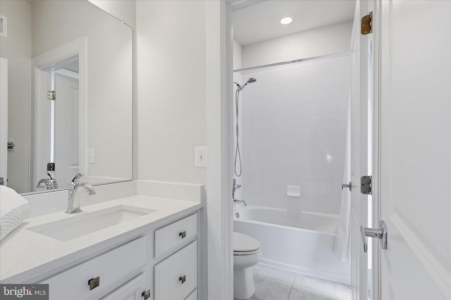 15602 CALUM CT, HAYMARKET, Virginia 20169, 5 Bedrooms Bedrooms, ,4 BathroomsBathrooms,Residential,For sale,15602 CALUM CT,VAPW2113084 MLS # VAPW2113084 15602 CALUM CT, HAYMARKET, Virginia 20169, 5 Bedrooms Bedrooms, ,4 BathroomsBathrooms,Residential,For sale,15602 CALUM CT,VAPW2113084 MLS # VAPW2113084