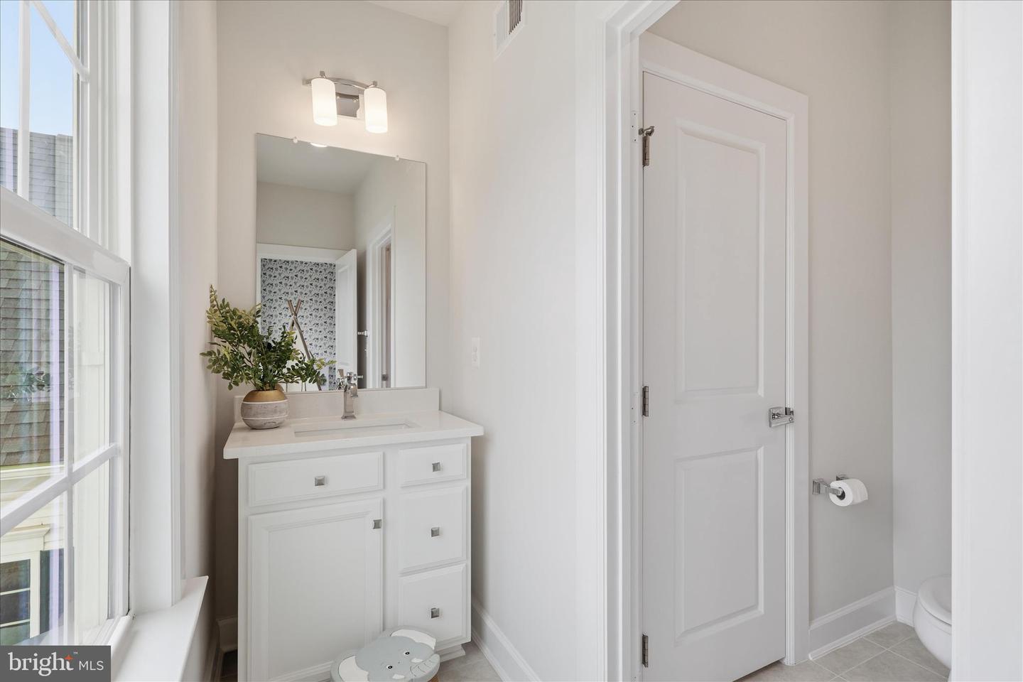 15602 CALUM CT, HAYMARKET, Virginia 20169, 5 Bedrooms Bedrooms, ,4 BathroomsBathrooms,Residential,For sale,15602 CALUM CT,VAPW2113084 MLS # VAPW2113084 15602 CALUM CT, HAYMARKET, Virginia 20169, 5 Bedrooms Bedrooms, ,4 BathroomsBathrooms,Residential,For sale,15602 CALUM CT,VAPW2113084 MLS # VAPW2113084