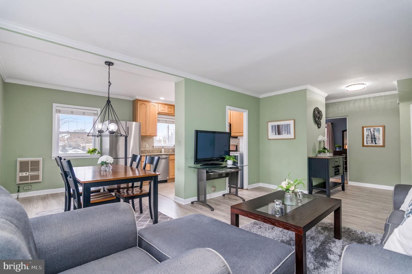 1415 MARTHA CUSTIS DR, ALEXANDRIA, Virginia 22302, 1 Bedroom Bedrooms, 6 Rooms Rooms,1 BathroomBathrooms,Residential,For sale,1415 MARTHA CUSTIS DR,VAAX2054418 MLS # VAAX2054418