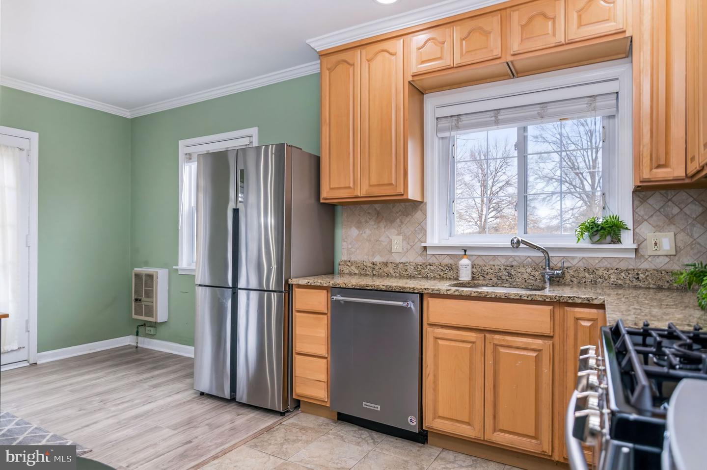 1415 MARTHA CUSTIS DR, ALEXANDRIA, Virginia 22302, 1 Bedroom Bedrooms, 6 Rooms Rooms,1 BathroomBathrooms,Residential,For sale,1415 MARTHA CUSTIS DR,VAAX2054418 MLS # VAAX2054418