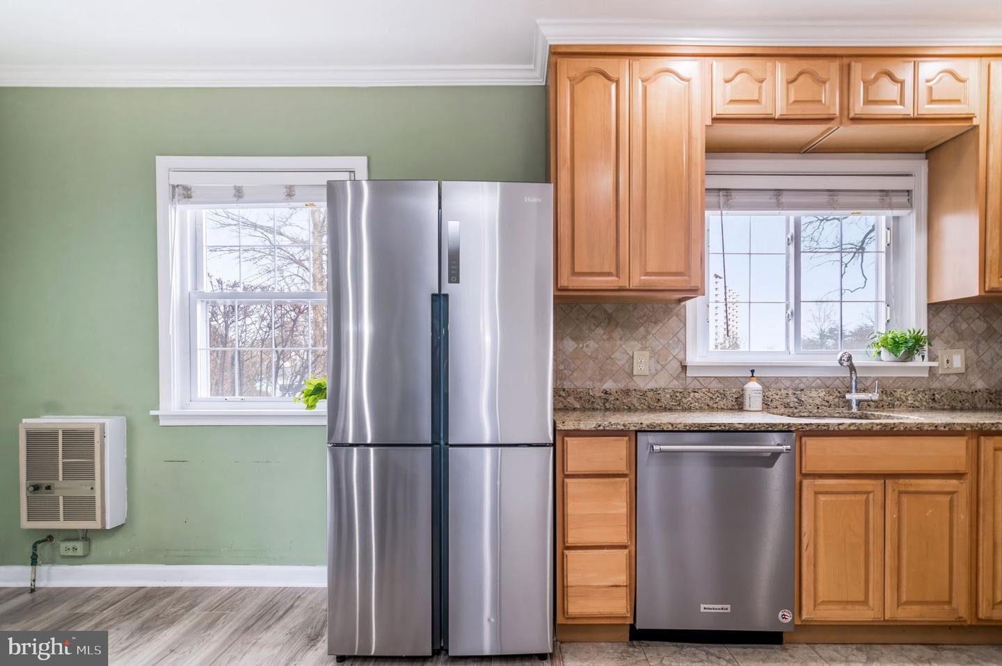 1415 MARTHA CUSTIS DR, ALEXANDRIA, Virginia 22302, 1 Bedroom Bedrooms, 6 Rooms Rooms,1 BathroomBathrooms,Residential,For sale,1415 MARTHA CUSTIS DR,VAAX2054418 MLS # VAAX2054418