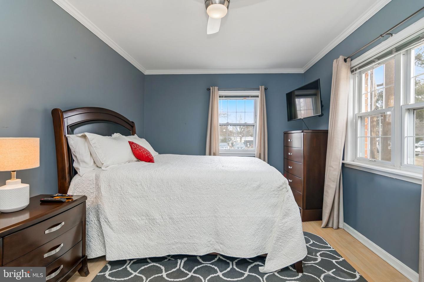 1415 MARTHA CUSTIS DR, ALEXANDRIA, Virginia 22302, 1 Bedroom Bedrooms, 6 Rooms Rooms,1 BathroomBathrooms,Residential,For sale,1415 MARTHA CUSTIS DR,VAAX2054418 MLS # VAAX2054418