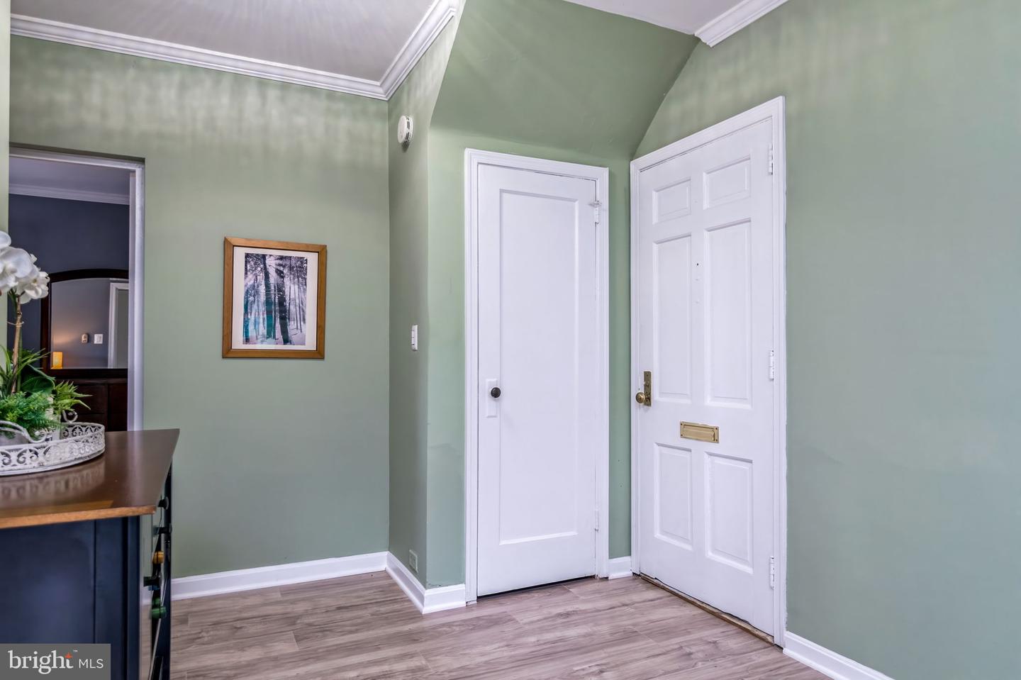 1415 MARTHA CUSTIS DR, ALEXANDRIA, Virginia 22302, 1 Bedroom Bedrooms, 6 Rooms Rooms,1 BathroomBathrooms,Residential,For sale,1415 MARTHA CUSTIS DR,VAAX2054418 MLS # VAAX2054418