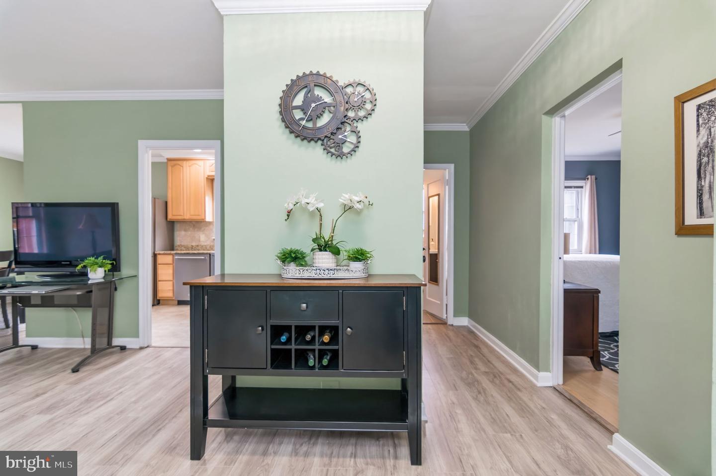 1415 MARTHA CUSTIS DR, ALEXANDRIA, Virginia 22302, 1 Bedroom Bedrooms, 6 Rooms Rooms,1 BathroomBathrooms,Residential,For sale,1415 MARTHA CUSTIS DR,VAAX2054418 MLS # VAAX2054418