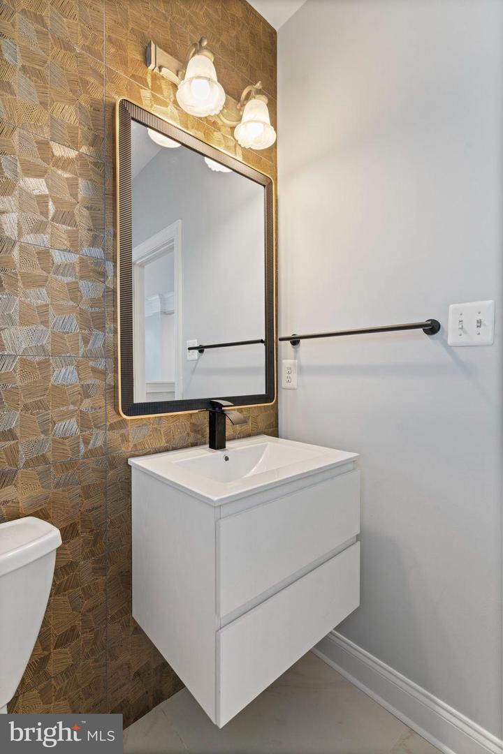 43915 KITTIWAKE DR, LEESBURG, Virginia 20176, 6 Bedrooms Bedrooms, 22 Rooms Rooms,4 BathroomsBathrooms,Residential,For sale,43915 KITTIWAKE DR,VALO2116536 MLS # VALO2116536 43915 KITTIWAKE DR, LEESBURG, Virginia 20176, 6 Bedrooms Bedrooms, 22 Rooms Rooms,4 BathroomsBathrooms,Residential,For sale,43915 KITTIWAKE DR,VALO2116536 MLS # VALO2116536