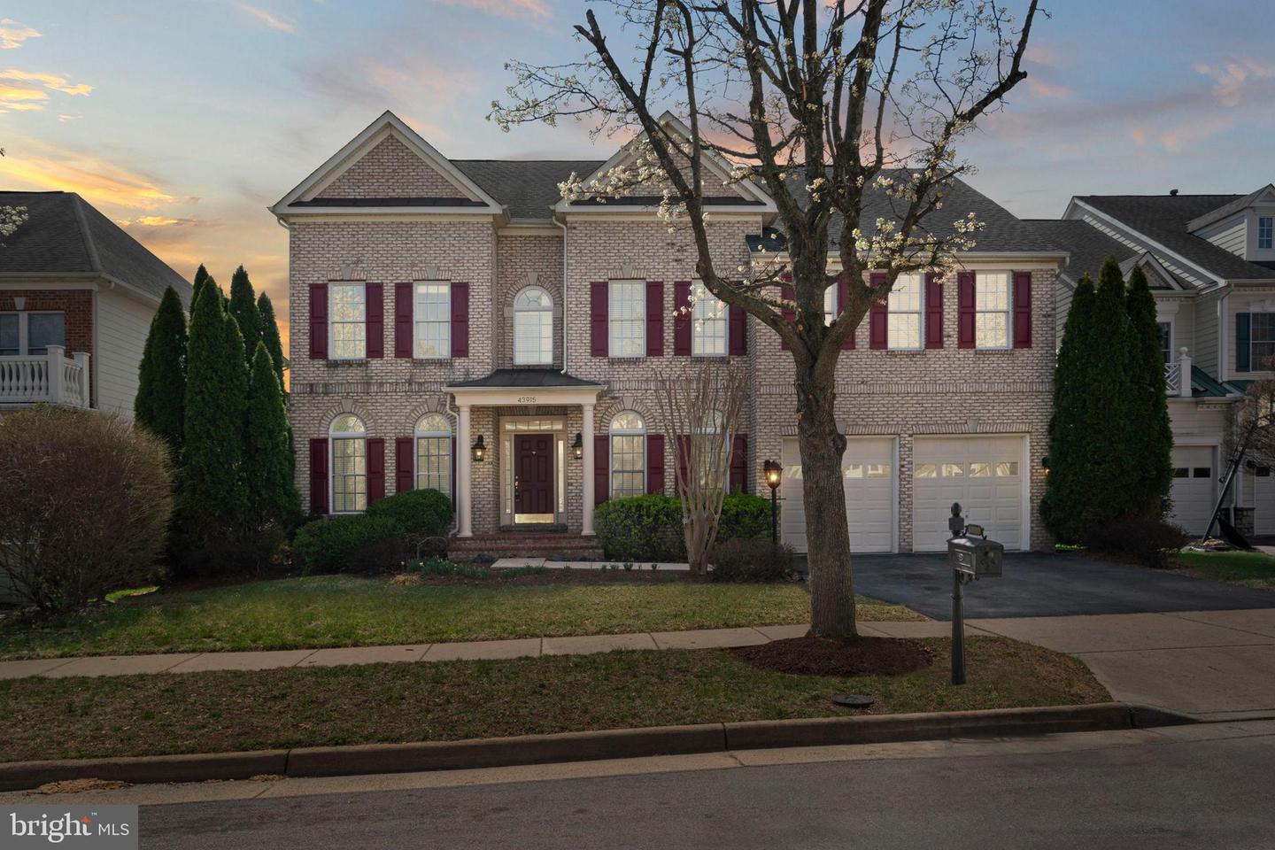 43915 KITTIWAKE DR, LEESBURG, Virginia 20176, 6 Bedrooms Bedrooms, 22 Rooms Rooms,4 BathroomsBathrooms,Residential,For sale,43915 KITTIWAKE DR,VALO2116536 MLS # VALO2116536 43915 KITTIWAKE DR, LEESBURG, Virginia 20176, 6 Bedrooms Bedrooms, 22 Rooms Rooms,4 BathroomsBathrooms,Residential,For sale,43915 KITTIWAKE DR,VALO2116536 MLS # VALO2116536