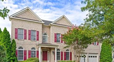 43915 KITTIWAKE DR, LEESBURG, Virginia 20176, 6 Bedrooms Bedrooms, 22 Rooms Rooms,4 BathroomsBathrooms,Residential,For sale,43915 KITTIWAKE DR,VALO2116536 MLS # VALO2116536