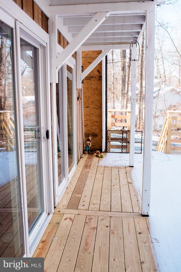 1659 S LAKESHORE DR, LOUISA, Virginia 23093, 3 Bedrooms Bedrooms, ,2 BathroomsBathrooms,Residential,For sale,1659 S LAKESHORE DR,VALA2009328 MLS # VALA2009328