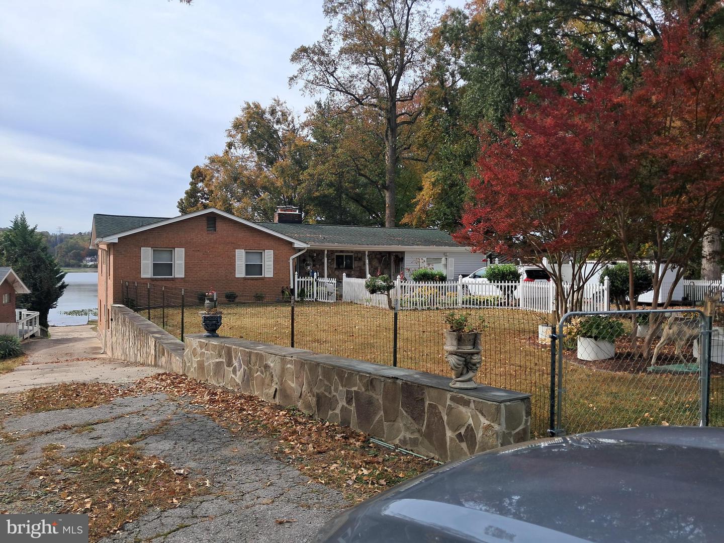 18306 POSSUM POINT RD, DUMFRIES, Virginia 22026, 4 Bedrooms Bedrooms, ,2 BathroomsBathrooms,Residential,For sale,18306 POSSUM POINT RD,VAPW2113104 MLS # VAPW2113104