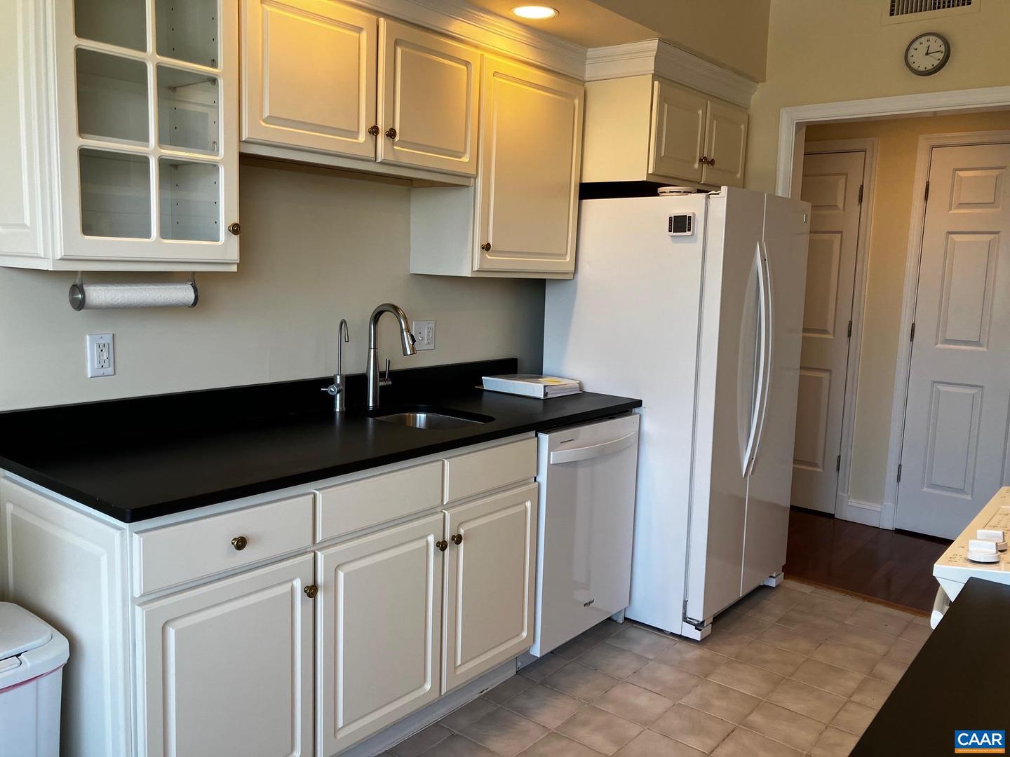 500 CRESTWOOD DR #2306, CHARLOTTESVILLE, Virginia 22903, 2 Bedrooms Bedrooms, ,2 BathroomsBathrooms,Residential,For sale,500 CRESTWOOD DR #2306,673590 MLS # 673590