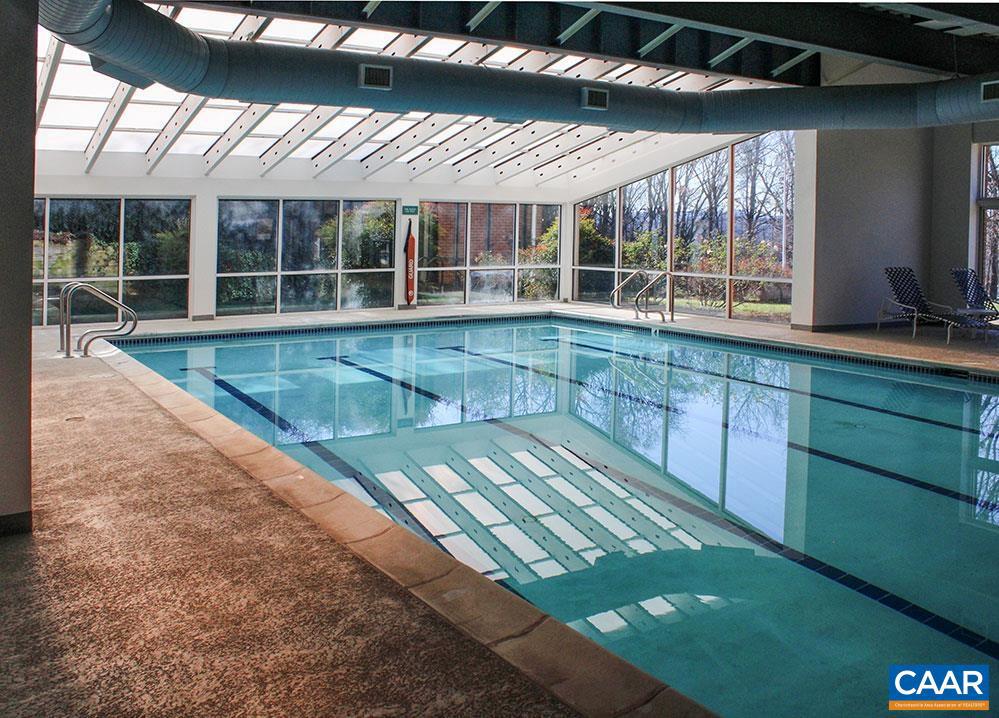 500 CRESTWOOD DR #2306, CHARLOTTESVILLE, Virginia 22903, 2 Bedrooms Bedrooms, ,2 BathroomsBathrooms,Residential,For sale,500 CRESTWOOD DR #2306,673590 MLS # 673590