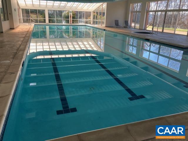 500 CRESTWOOD DR #2306, CHARLOTTESVILLE, Virginia 22903, 2 Bedrooms Bedrooms, ,2 BathroomsBathrooms,Residential,For sale,500 CRESTWOOD DR #2306,673590 MLS # 673590