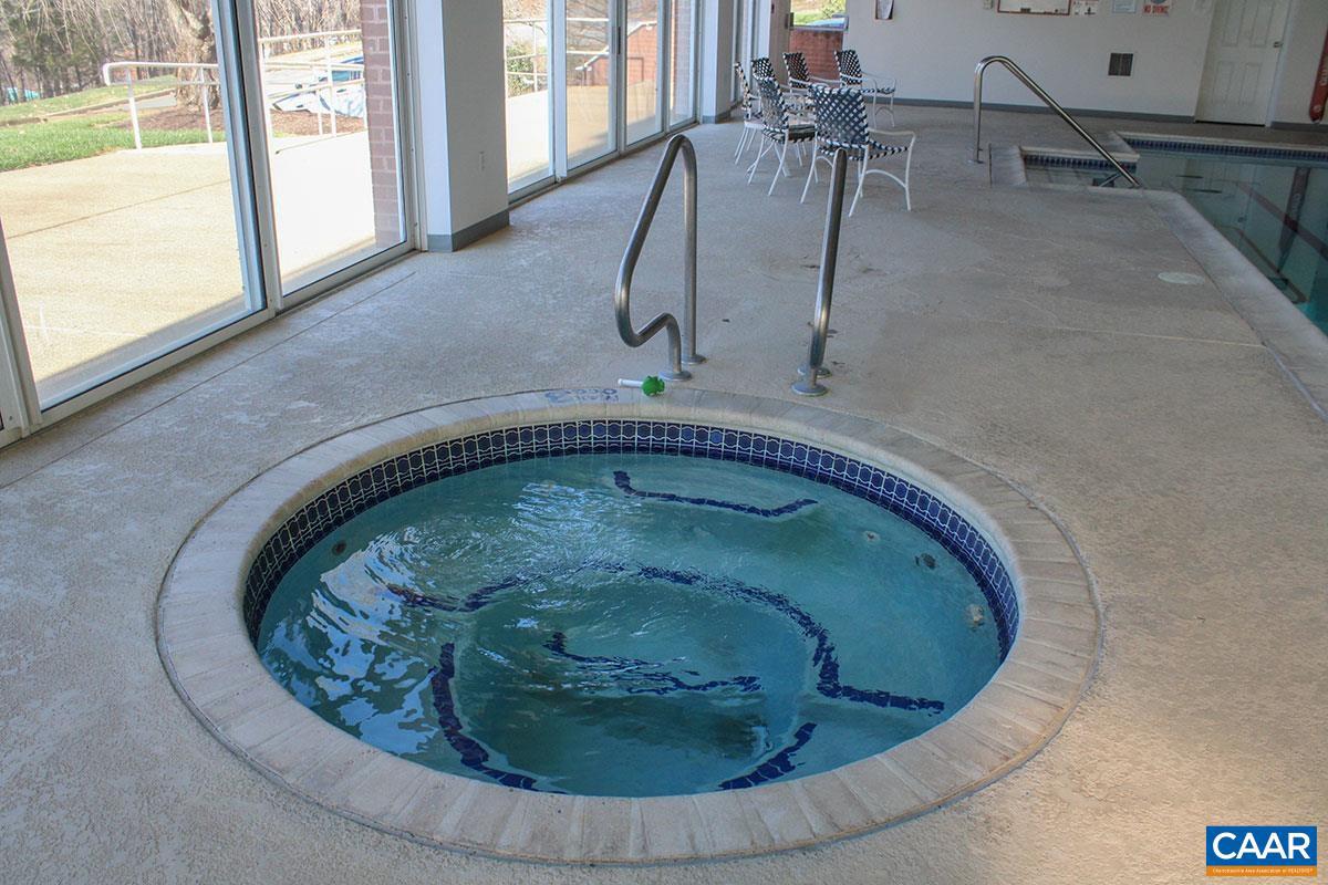 500 CRESTWOOD DR #2306, CHARLOTTESVILLE, Virginia 22903, 2 Bedrooms Bedrooms, ,2 BathroomsBathrooms,Residential,For sale,500 CRESTWOOD DR #2306,673590 MLS # 673590