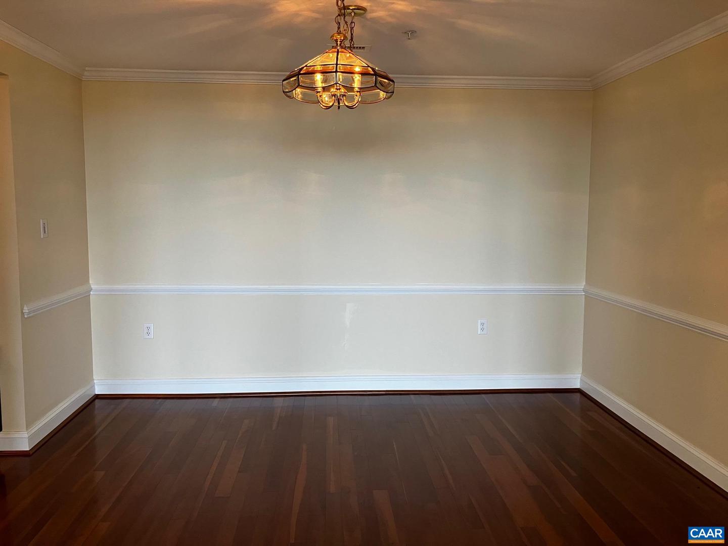 500 CRESTWOOD DR #2306, CHARLOTTESVILLE, Virginia 22903, 2 Bedrooms Bedrooms, ,2 BathroomsBathrooms,Residential,For sale,500 CRESTWOOD DR #2306,673590 MLS # 673590