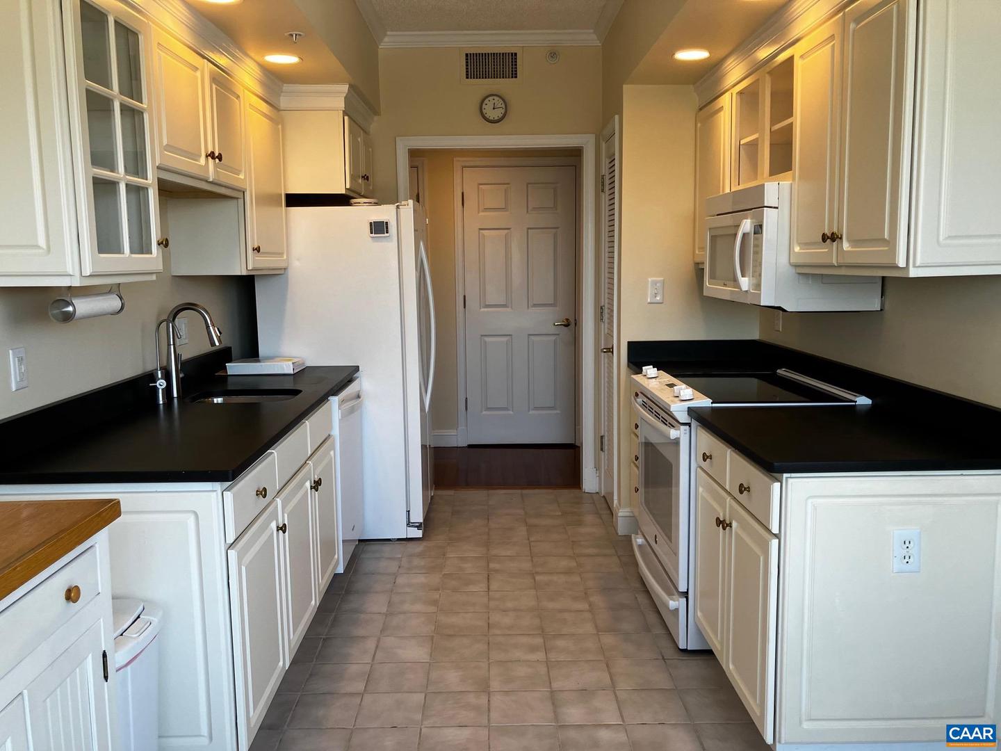 500 CRESTWOOD DR #2306, CHARLOTTESVILLE, Virginia 22903, 2 Bedrooms Bedrooms, ,2 BathroomsBathrooms,Residential,For sale,500 CRESTWOOD DR #2306,673590 MLS # 673590