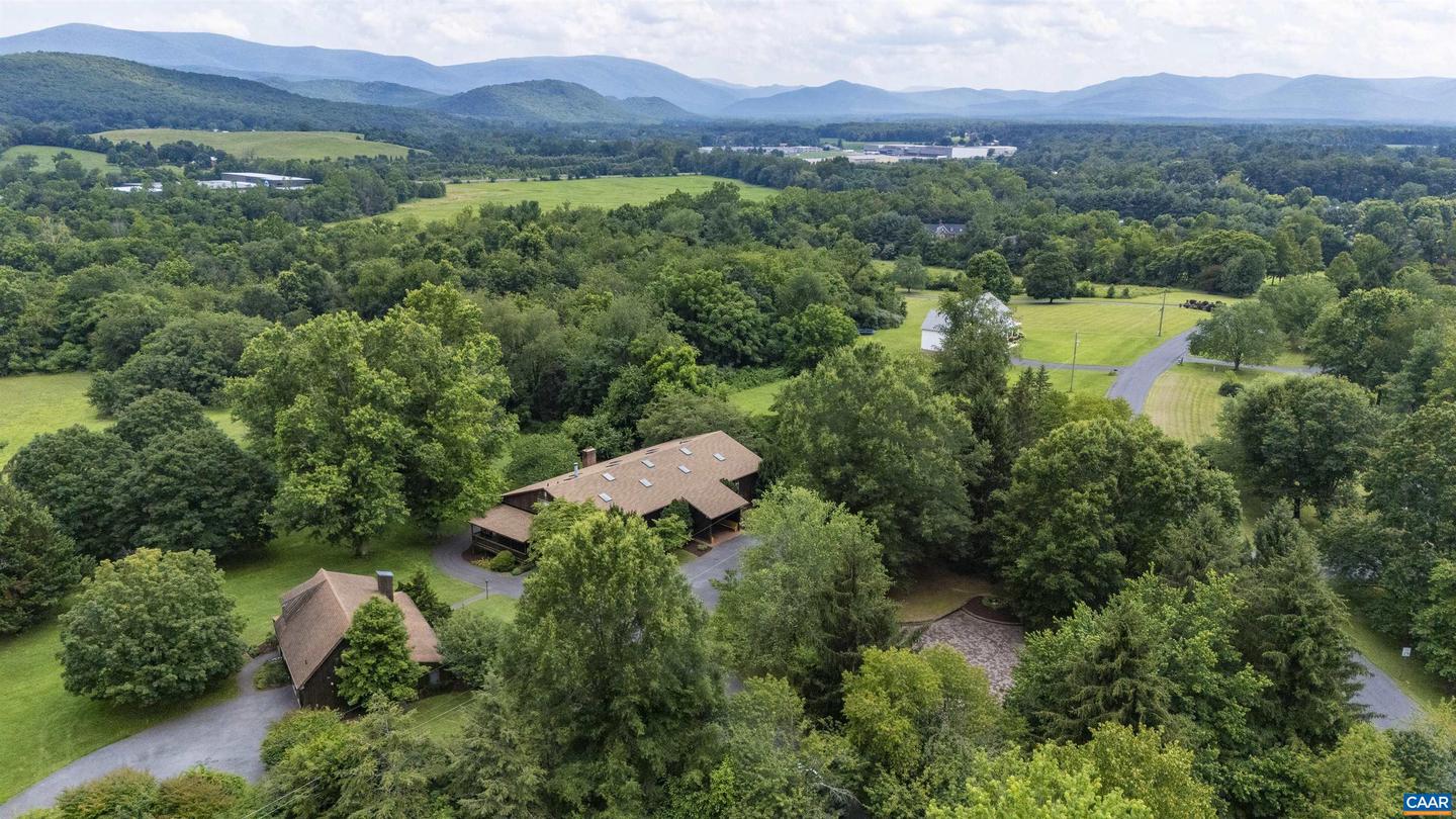 18 PROVIDENCE LN, WAYNESBORO, Virginia 22980, 3 Bedrooms Bedrooms, ,4 BathroomsBathrooms,Residential,For sale,18 PROVIDENCE LN,673592 MLS # 673592