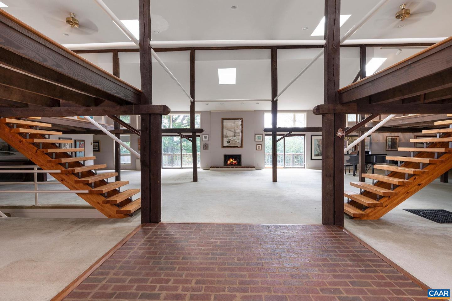 18 PROVIDENCE LN, WAYNESBORO, Virginia 22980, 3 Bedrooms Bedrooms, ,4 BathroomsBathrooms,Residential,For sale,18 PROVIDENCE LN,673592 MLS # 673592