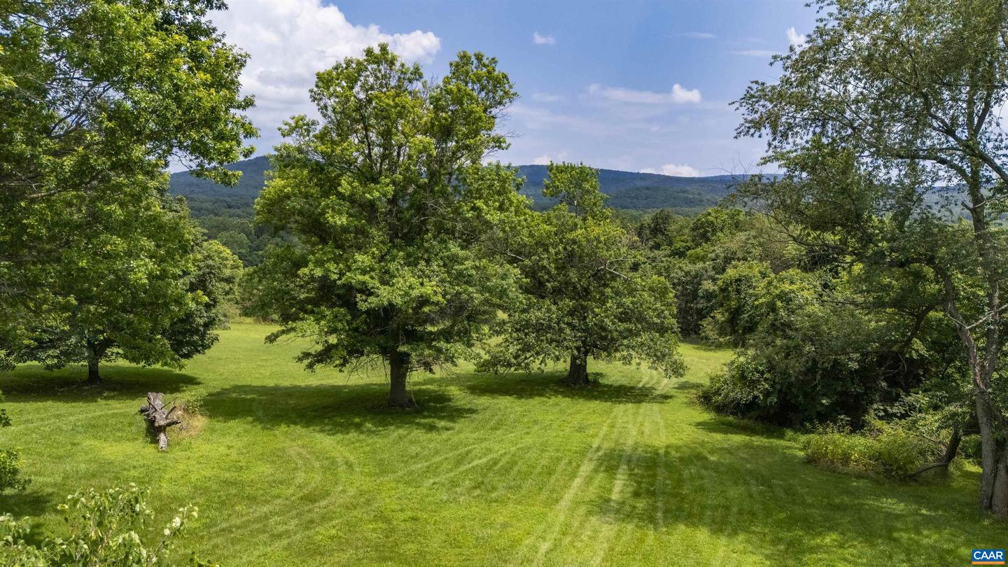 18 PROVIDENCE LN, WAYNESBORO, Virginia 22980, 3 Bedrooms Bedrooms, ,4 BathroomsBathrooms,Residential,For sale,18 PROVIDENCE LN,673592 MLS # 673592