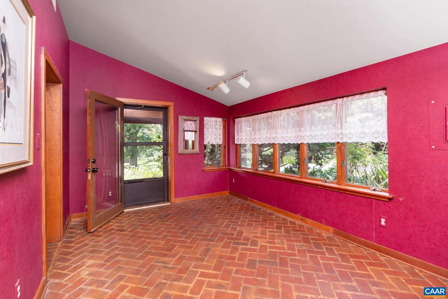 18 PROVIDENCE LN, WAYNESBORO, Virginia 22980, 3 Bedrooms Bedrooms, ,4 BathroomsBathrooms,Residential,For sale,18 PROVIDENCE LN,673592 MLS # 673592