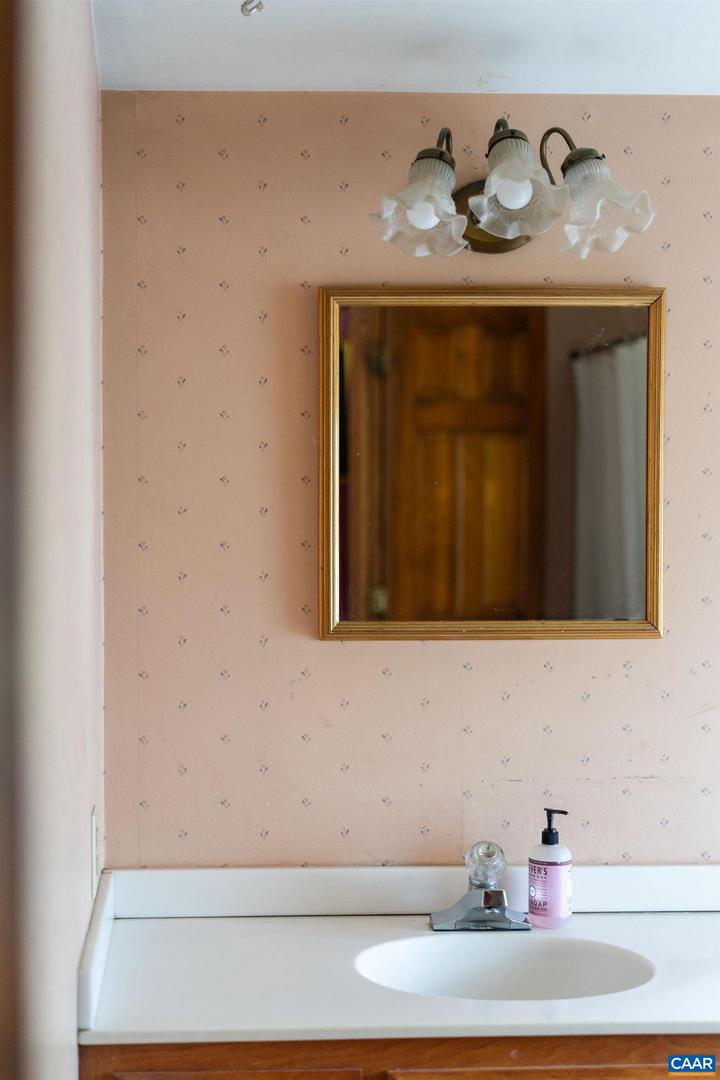 18 PROVIDENCE LN, WAYNESBORO, Virginia 22980, 3 Bedrooms Bedrooms, ,4 BathroomsBathrooms,Residential,For sale,18 PROVIDENCE LN,673592 MLS # 673592