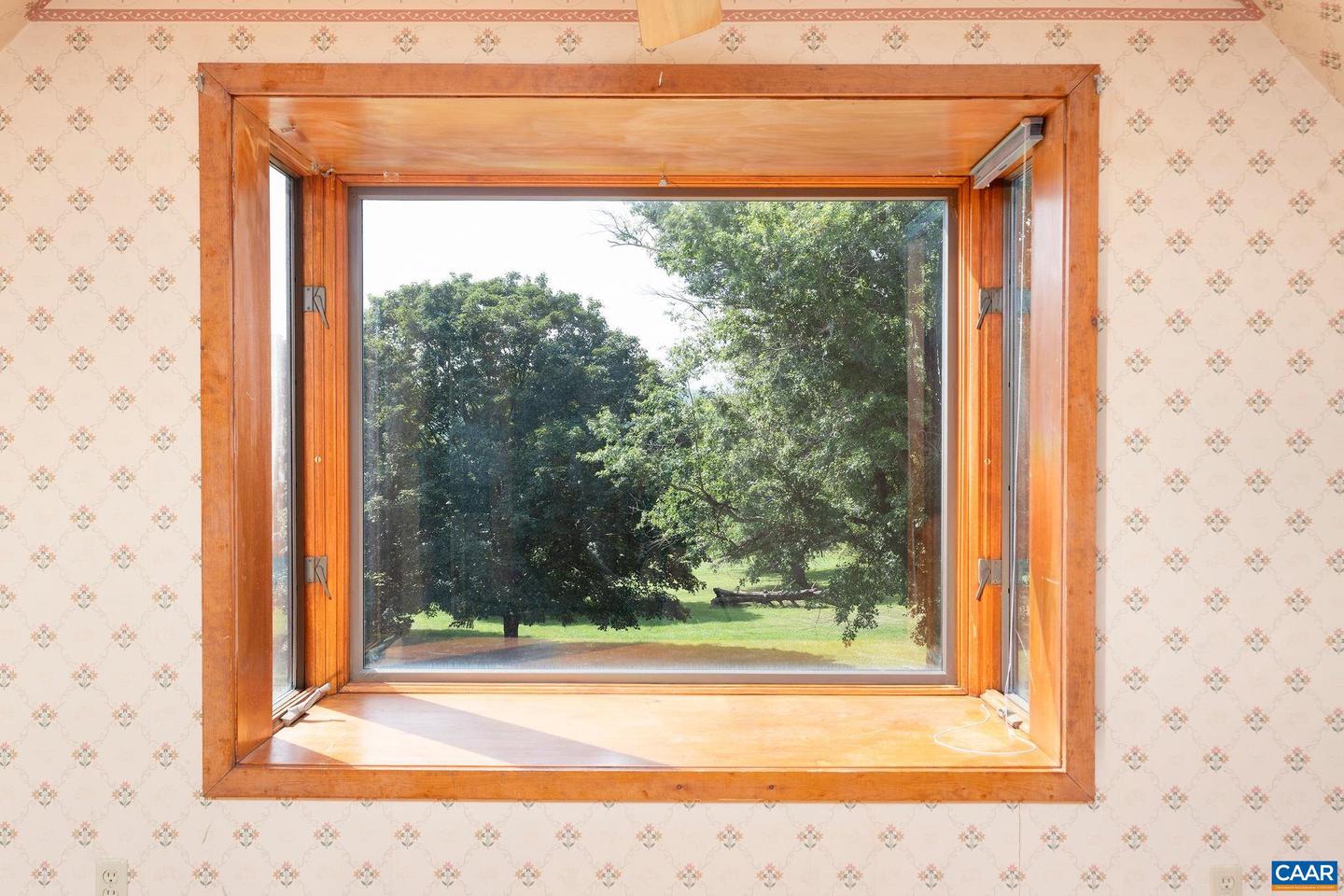 18 PROVIDENCE LN, WAYNESBORO, Virginia 22980, 3 Bedrooms Bedrooms, ,4 BathroomsBathrooms,Residential,For sale,18 PROVIDENCE LN,673592 MLS # 673592