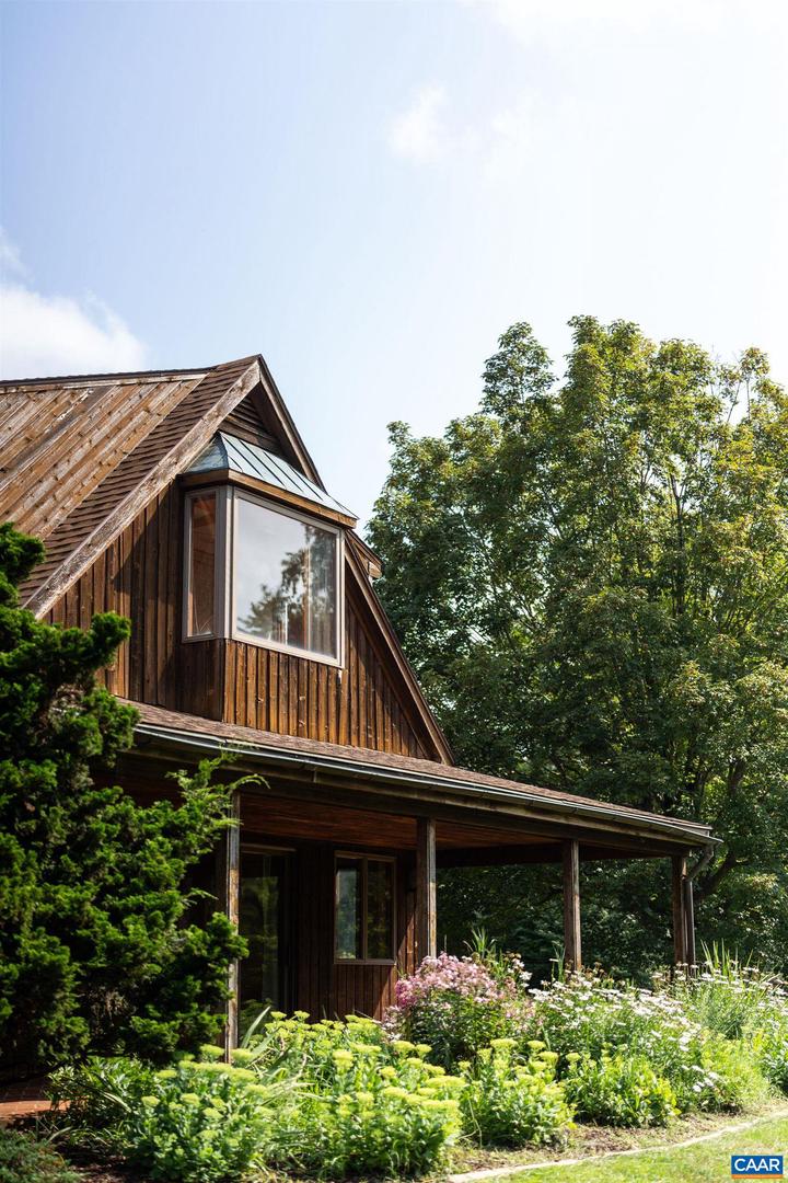 18 PROVIDENCE LN, WAYNESBORO, Virginia 22980, 3 Bedrooms Bedrooms, ,4 BathroomsBathrooms,Residential,For sale,18 PROVIDENCE LN,673592 MLS # 673592