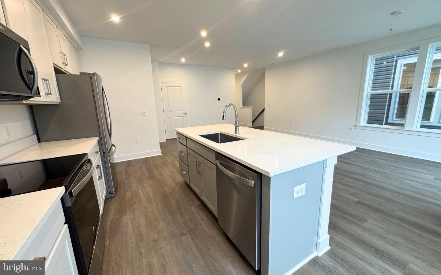 78 VALERIAN LOOP #1, STAFFORD, Virginia 22554, 3 Bedrooms Bedrooms, ,2 BathroomsBathrooms,Residential,For sale,78 VALERIAN LOOP #1,VAST2046400 MLS # VAST2046400