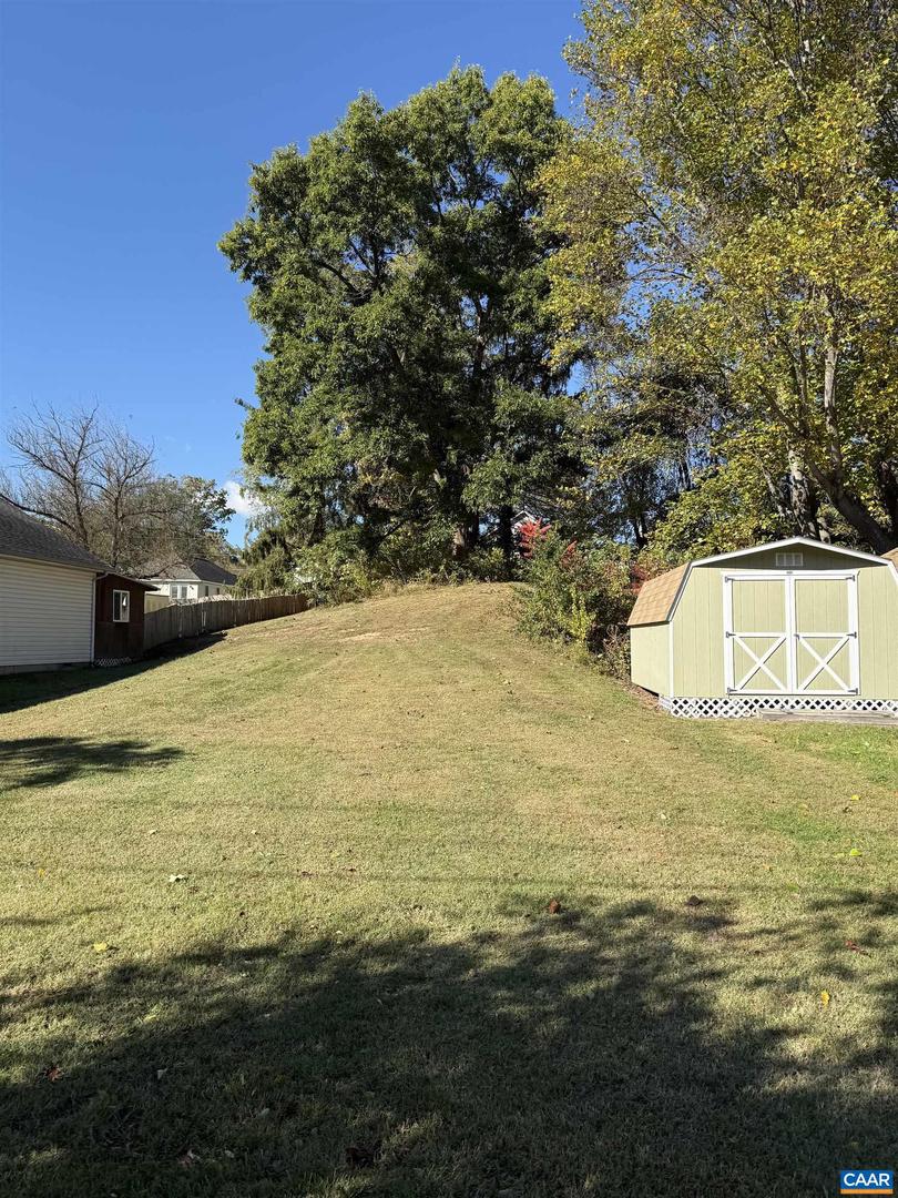 35 STANLEY ST, STAUNTON, Virginia 24401, 3 Bedrooms Bedrooms, ,1 BathroomBathrooms,Residential,For sale,35 STANLEY ST,670271 MLS # 670271